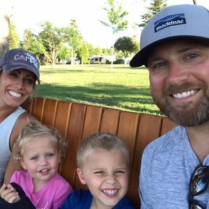 Meet your Posher, Casey